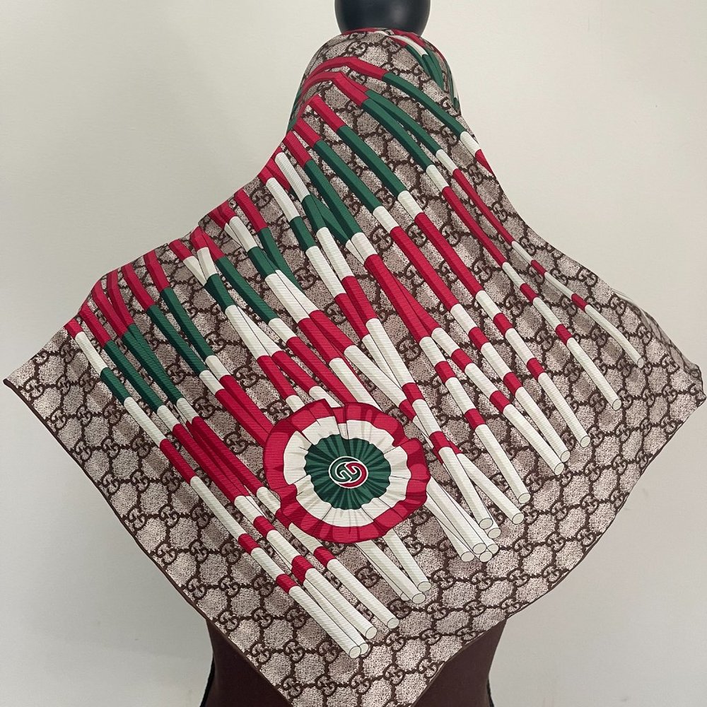 New Gucci Scarf GG Logo Club Beige Brown Silk Scarf Wrap with Gucci Gift Box - Picture 7 of 16